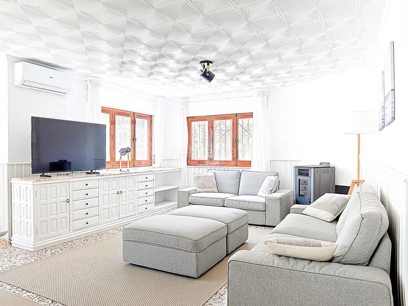 Foto 0b056653-d9ba-4365-9814-6bf5f1226e2e. Casa amb aparcament a Monòver