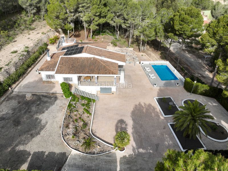 Foto 427f59cc-e184-4719-9b79-f5477bb05c0f. Casa amb aparcament a Monòver