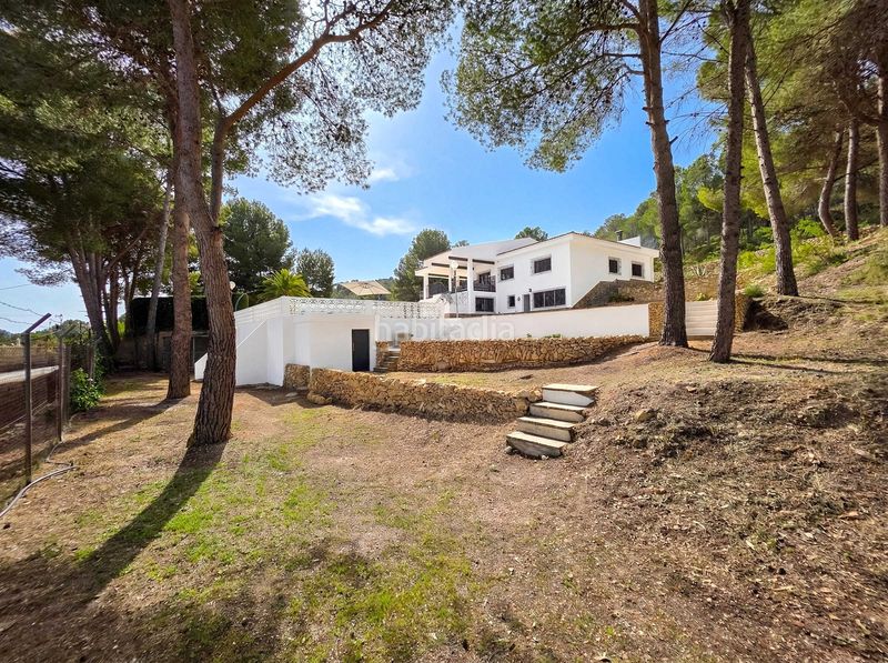 Foto b44613ef-43d6-4232-8c97-2ac1f8e1b0b0. Casa amb aparcament a Monòver