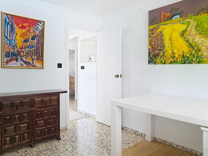 Foto fa0a7885-a696-4e01-919e-2248b1b15418. Casa amb aparcament a Monòver