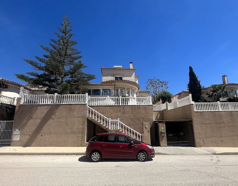 Foto d63f14fe-82dd-4781-b8d0-6c7632d1b7d3. Casa a Castalla