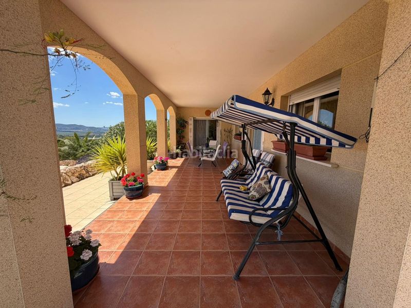 Foto 06be5c64-3040-4f8b-81fe-e49f85f5cbd5. Casa amb aparcament a Sax