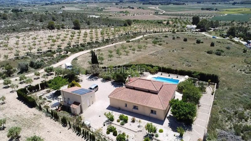 Foto 152dcf05-4a91-47d2-b613-9a1591ddb76e. Casa amb aparcament a Sax