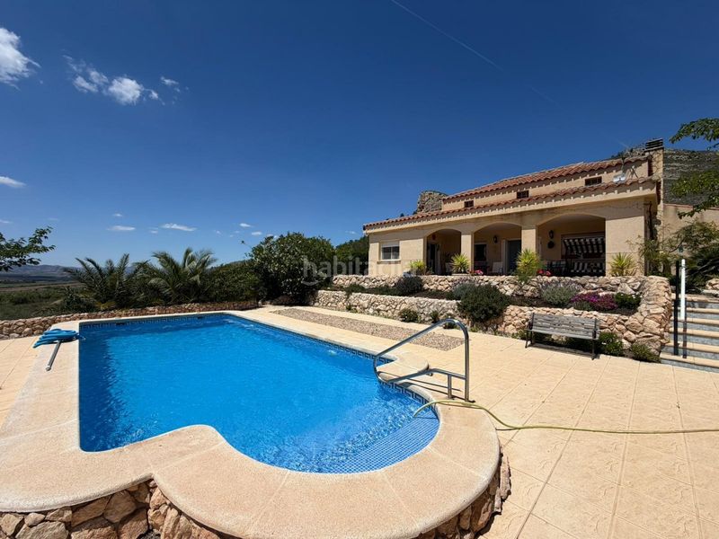 Foto 87a10b78-158c-45c0-bd62-a7264a498428. Casa amb aparcament a Sax