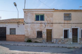 Casa adossada a Yecla
