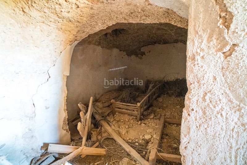 Foto a77d65a0-4e34-44de-802c-9862133bd207. Casa adossada a Yecla