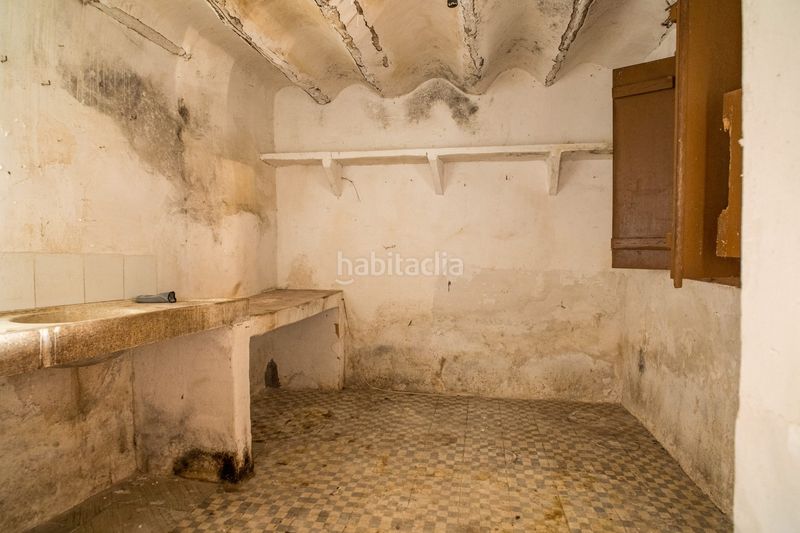 Foto ff2dbef7-7ea3-479a-939a-ad5fe1d6b47a. Casa adossada a Yecla