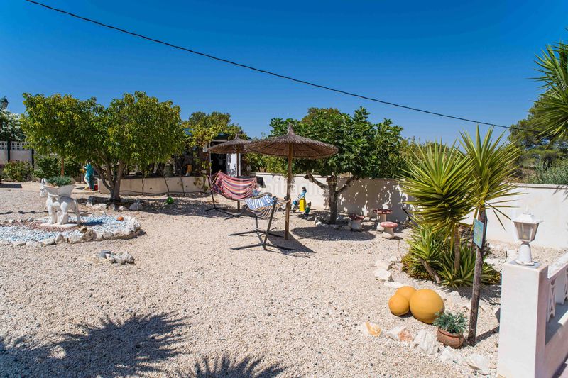 Foto b2199c35-884a-49b2-bbcd-6003bc93cd21. Casa a Ciudad Universitaria Madrid