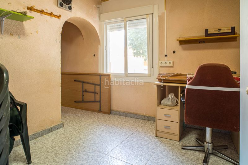 Foto 726b2419-a1d9-481f-bd36-50a9c05ed0d3. Casa adossada a Monòver