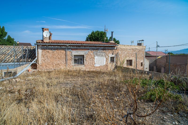 Foto ac1fda72-2af7-42f0-ba26-92ee83aa7068. Casa adossada a Monòver
