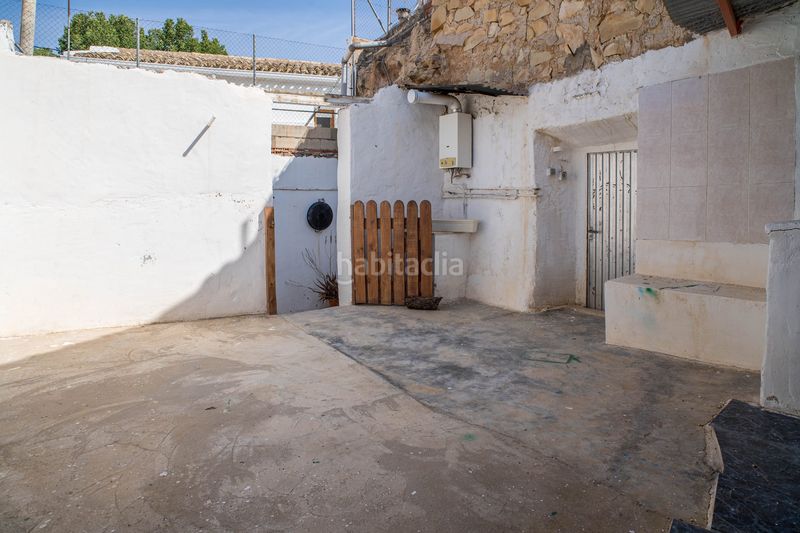 Foto c6304294-ad78-4c22-9d10-b472bb1bb8f7. Casa adossada a Monòver