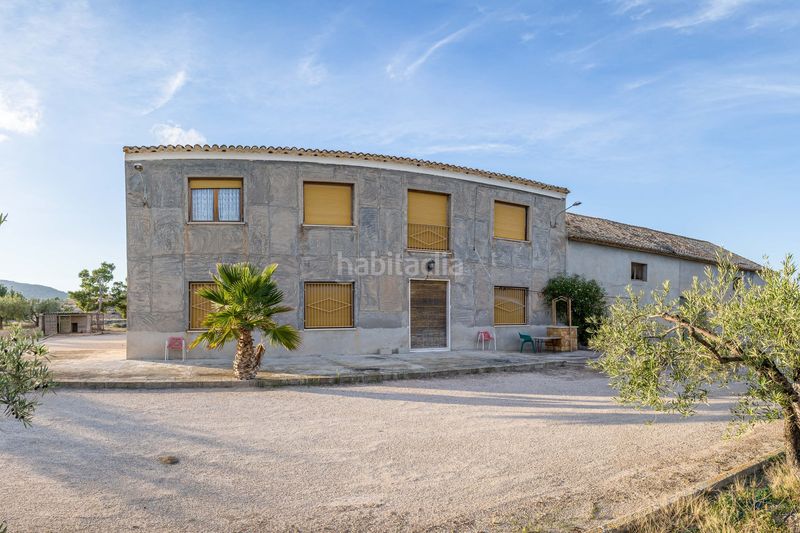 Foto b2a1f683-faa0-4044-8a31-556e9a7864e7. Masia a Monòver