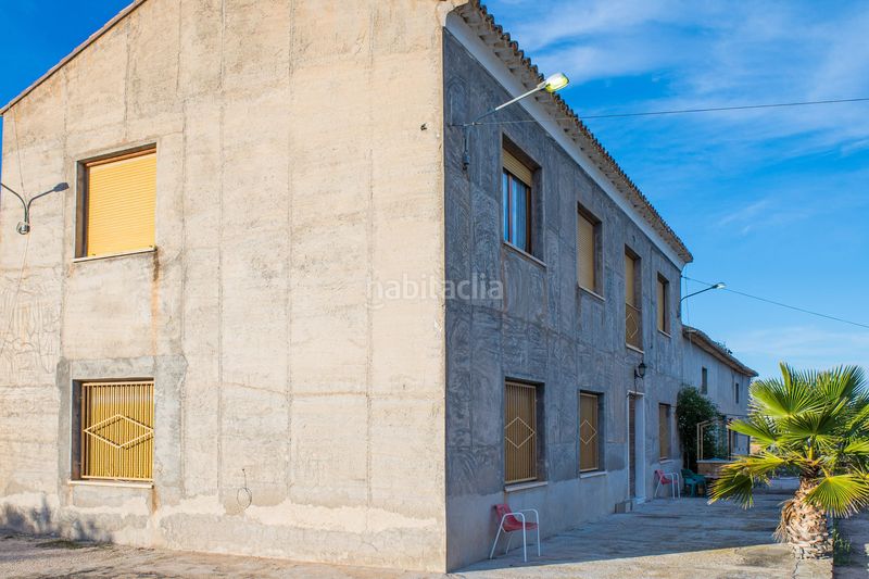 Foto c2b38d68-8028-4c45-aedd-592e1fade23c. Masia a Monòver