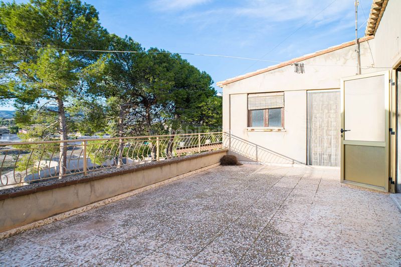 Foto f1737446-25fd-4320-9462-39f41e111ffe. Masia a Monòver