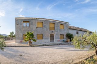 Masia a Monòver