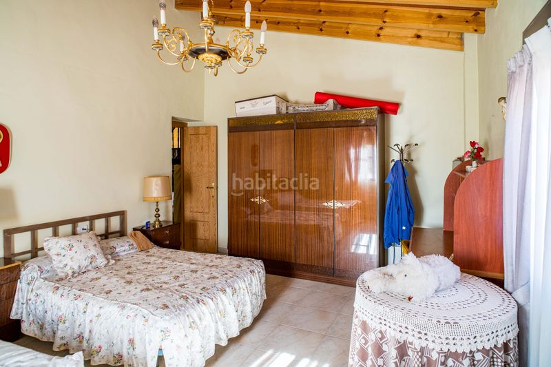 Foto e3f836b3-6132-4329-a0b2-ce09f3517a79. Masia a Yecla
