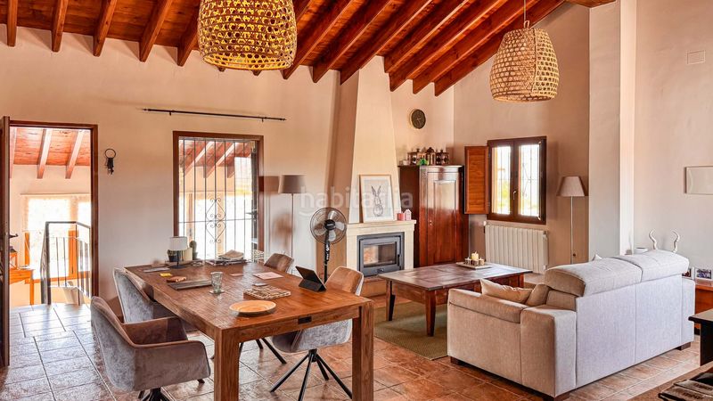 Foto 0d0d12f7-3b0d-46b1-86b2-b83a4ec792a1. Casa amb aparcament a Abanilla