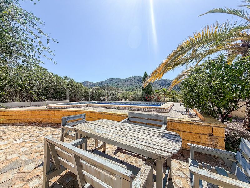 Foto 4d0db6e2-b050-4b8d-a0c9-d406cd23c22d. Casa a Abanilla