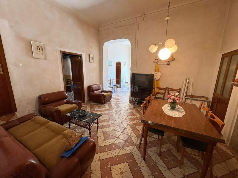 Foto 3ce8c380-6711-4500-ab90-8b223a3e521f. Masia amb aparcament a Romana (la)