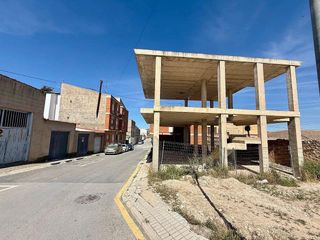 Casa adosada en Pinoso