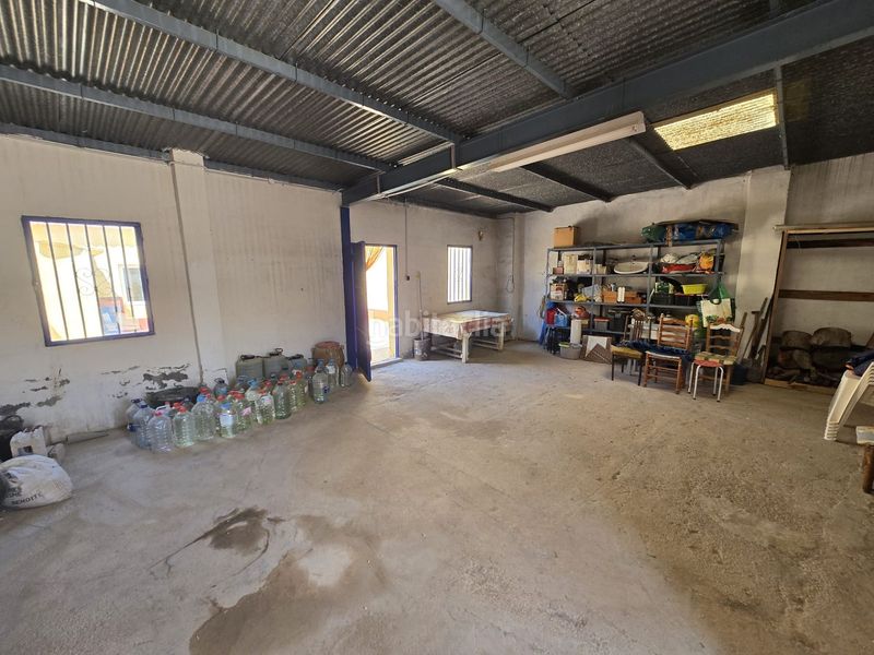 Foto f873bb42-fae8-44d8-8328-7d0b687aca3c. Casa adossada amb aparcament a Sax