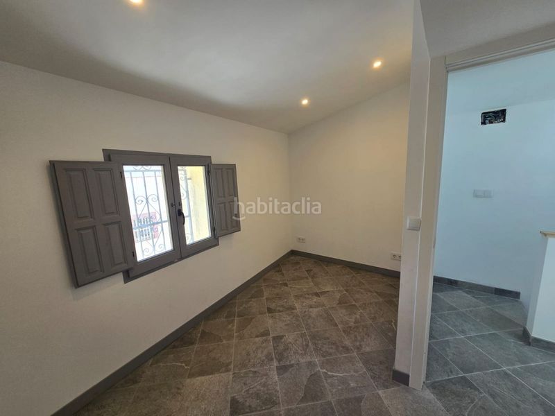 Foto 0db99f36-374e-4042-a1cb-037b7540139d. Casa adossada a Sax