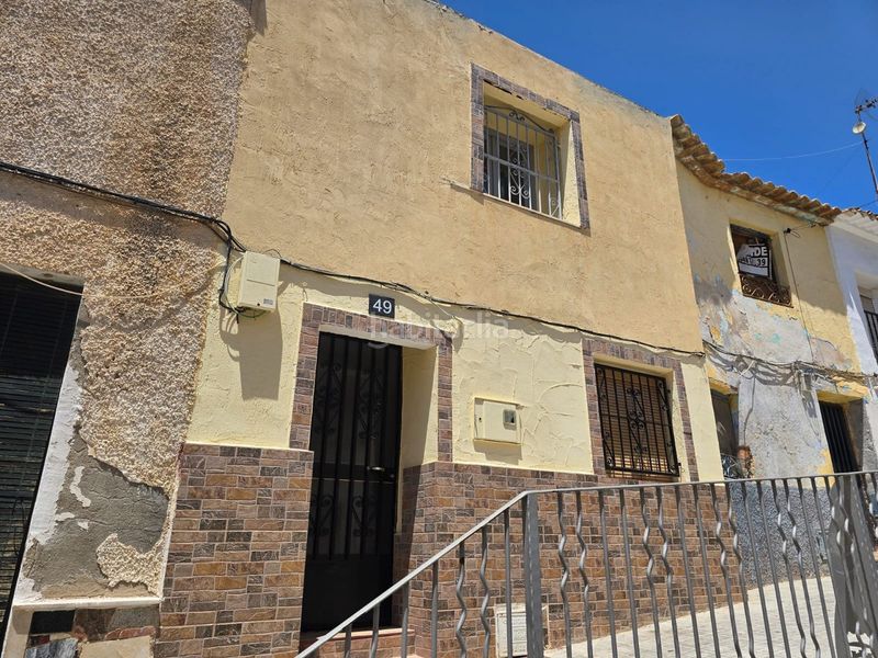Foto c74b91ff-1c9b-4c8e-b13f-e5fed1a82b8f. Casa adossada a Sax
