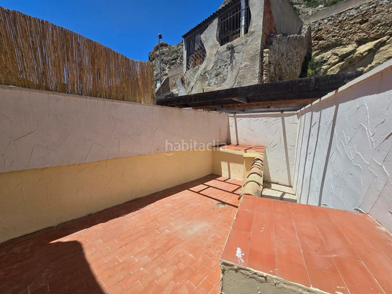 Foto dd1fcaf9-3252-445c-b01e-c5f3b4948c50. Casa adossada a Sax