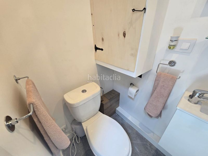 Foto e83b1d8b-ee82-4cb4-a0da-23d4eb5c0ee4. Casa adossada a Sax
