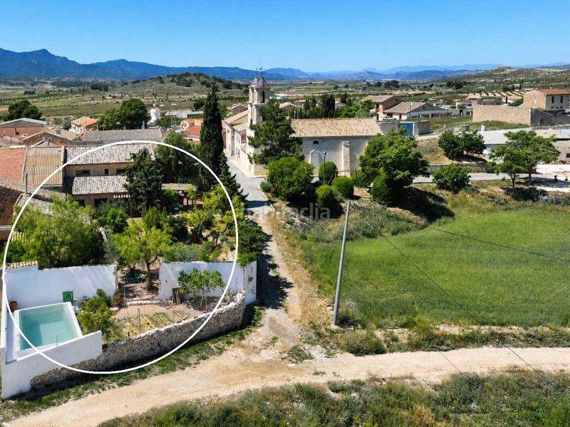 Foto d3ab8b81-bc8e-4cea-8fb2-2dbac9d82490. Masia a Jumilla