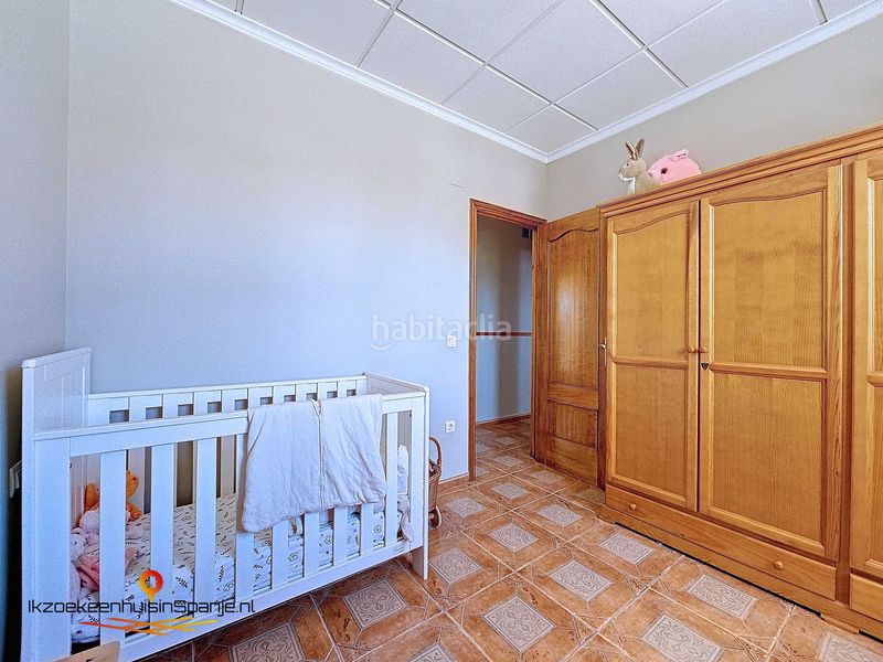 Foto 3c1bd48a-5d61-4995-8d3f-0283809d41cc. Casa amb aparcament a Caudete