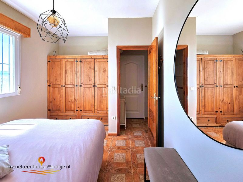 Foto 8c72e3f3-ba42-429c-b9e2-8f1dba6a6122. Casa amb aparcament a Caudete