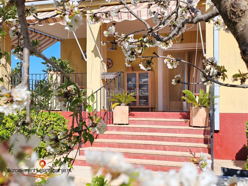 Foto e1a0181a-a5b6-43b7-b863-728bec7a7e8f. Casa amb aparcament a Caudete