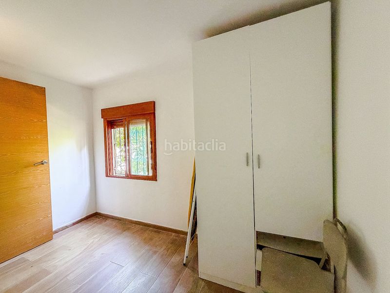 Foto cf86ac18-b4d7-42d5-b615-1eb24b5a1eb9. Masia amb aparcament a Biar