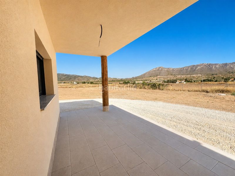 Foto 139d9685-a6f5-4935-a498-20eee00bead4. Casa amb aparcament a Abanilla