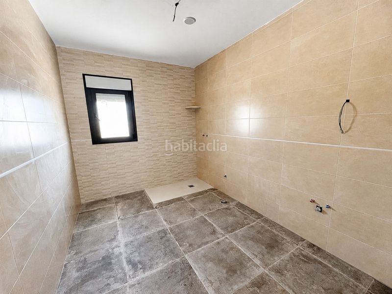 Foto 18d36d0d-4a7e-410b-9526-f0b545ba2e2b. Casa amb aparcament a Abanilla