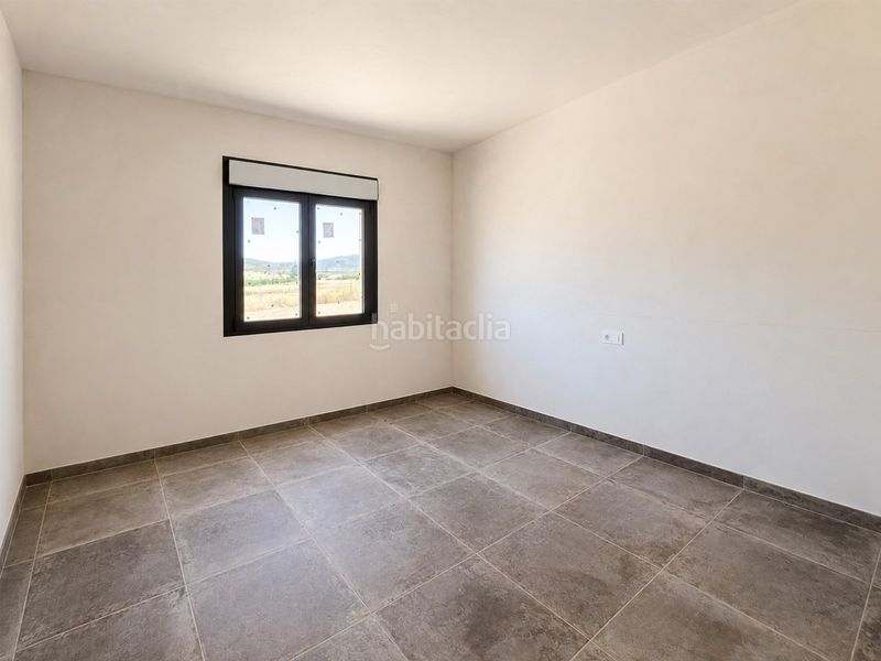 Foto 5f8e5d47-f6b6-48f4-b37c-9cb2c3389ba1. Casa amb aparcament a Abanilla