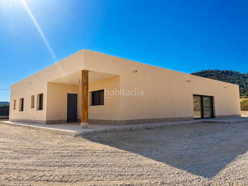 Foto 60376da7-a19f-4f7b-8708-2d8e1519eedf. Casa amb aparcament a Abanilla