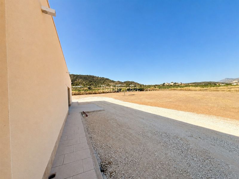 Foto 8d2a50e5-c6a0-439f-98e4-e3993e446244. Casa amb aparcament a Abanilla