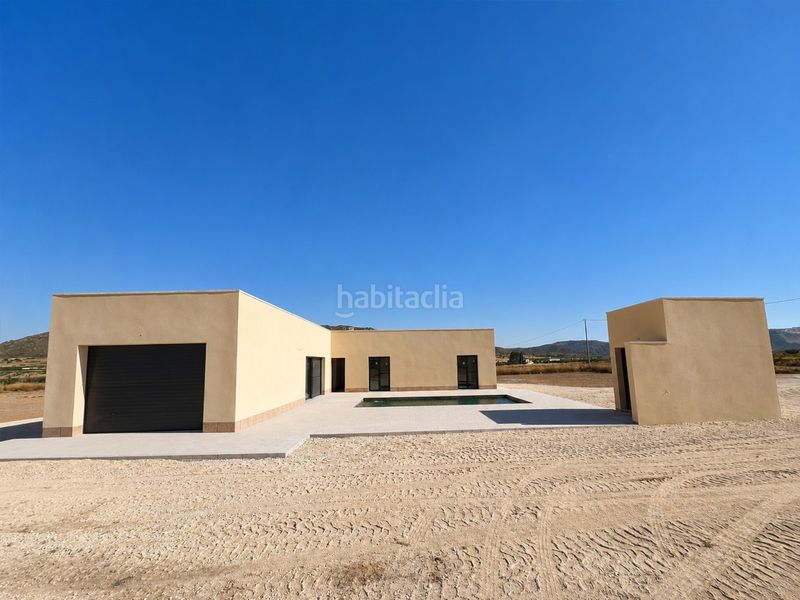 Foto b0f4dbca-6951-4411-8cc6-381f80ae498b. Casa amb aparcament a Abanilla