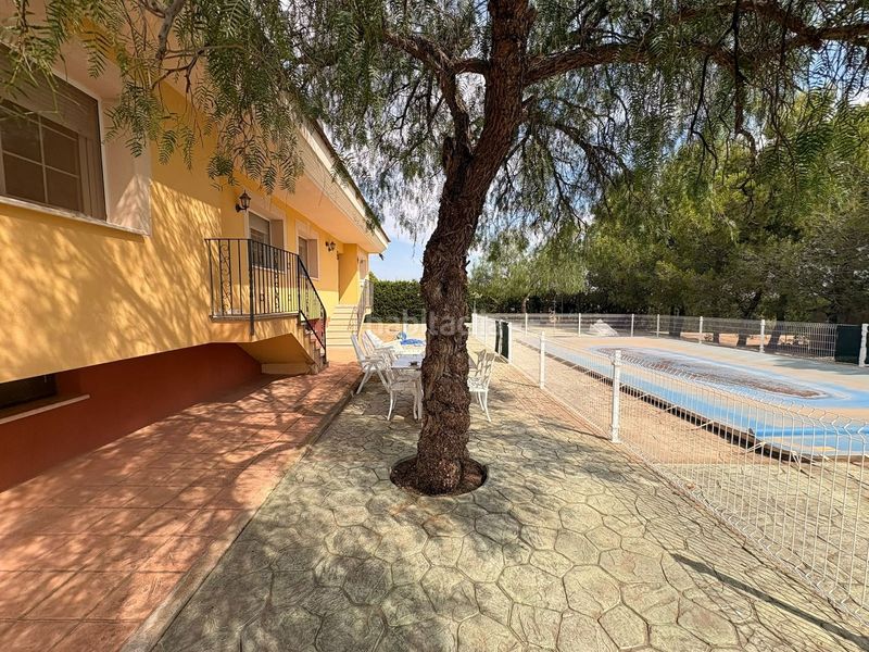 Foto 6f3d718d-5d48-4883-9c1c-5aecfa2146ad. Casa amb aparcament a Yecla