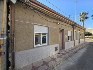 Semi detached house in Sax