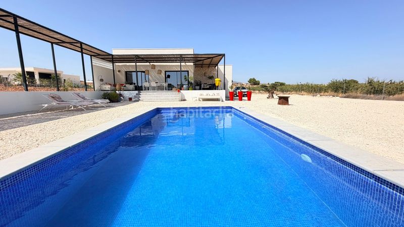 Foto c1611170-dc68-4dd6-80cf-b0974706f38a. Casa a Pinoso