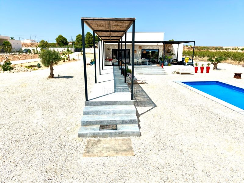 Foto d96027d2-252d-40fe-aa2d-bf7b31a3eab2. Casa a Pinoso