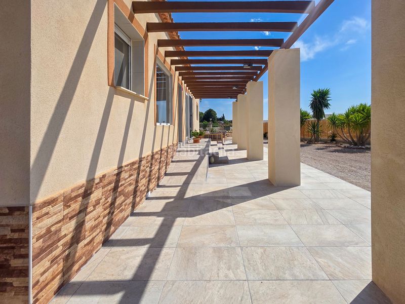 Foto cfac669d-8bd1-4781-894a-ad95d8257c9f. Casa amb aparcament a Pinoso