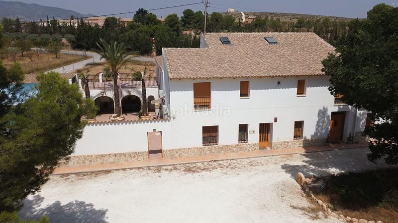 Foto 43ad37b8-6e55-44c9-8a8f-6621bfd847b7. Casa amb aparcament a Pinoso