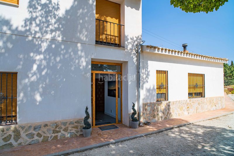 Foto 477958a0-99dd-40ea-880b-d1a9517c0bf7. Casa amb aparcament a Pinoso