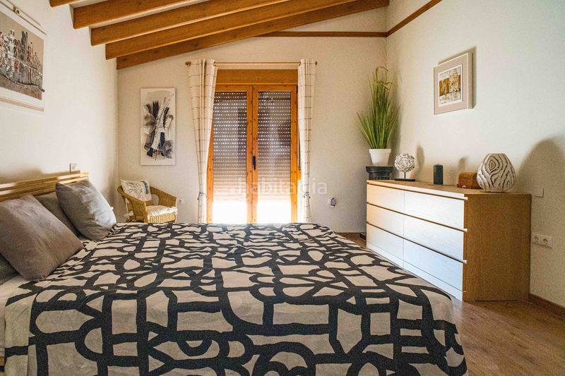 Foto b35bd064-4997-4320-8bb8-76f8b5d8e8fd. Casa amb aparcament a Pinoso