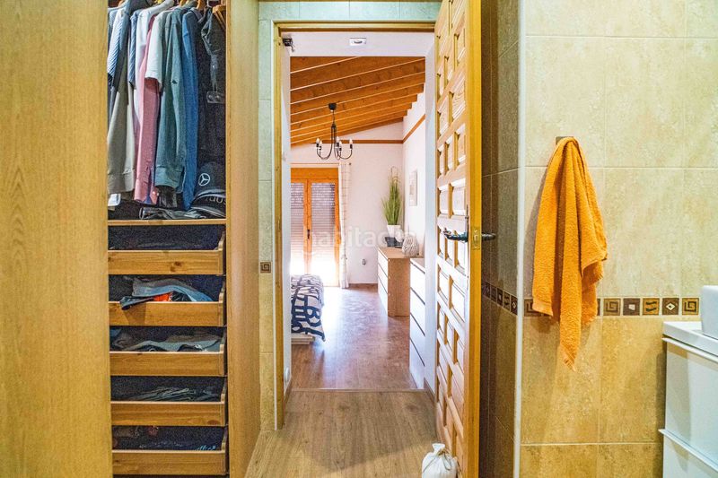 Foto cb19121b-010c-4a2f-9fcd-699e6036b8b8. Casa amb aparcament a Pinoso