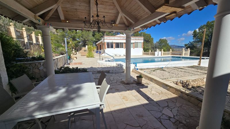 Foto 3815a476-c23a-443c-b433-562e90ee90a0. Casa amb aparcament a Sax